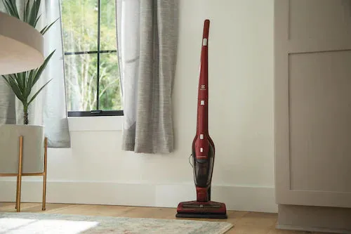 Electrolux EHVS3510AR Ergorapido Pet Cordless Vacuum in Chili Red