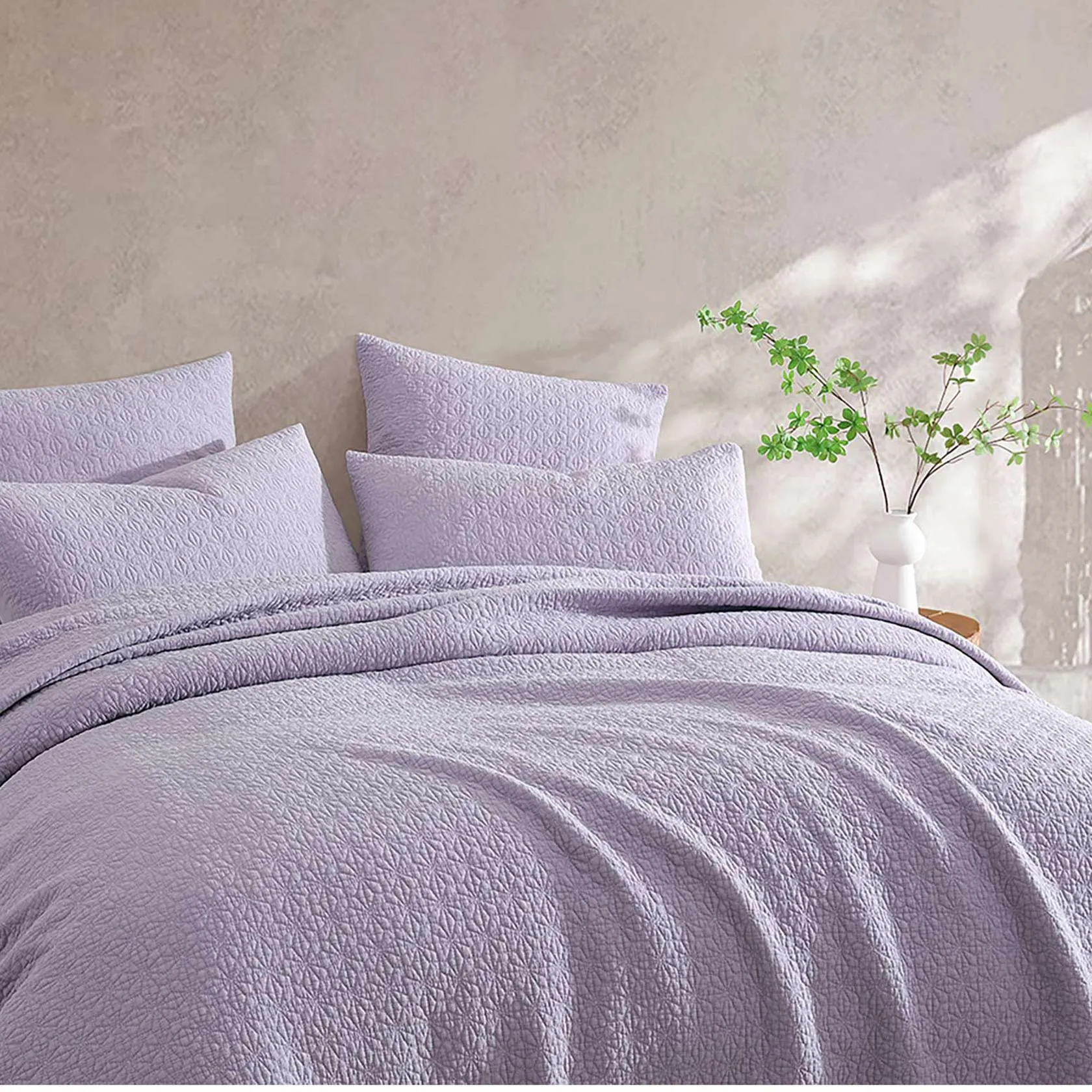 Kayo Lilac Pillowcase Sham by Logan and Mason Platinum