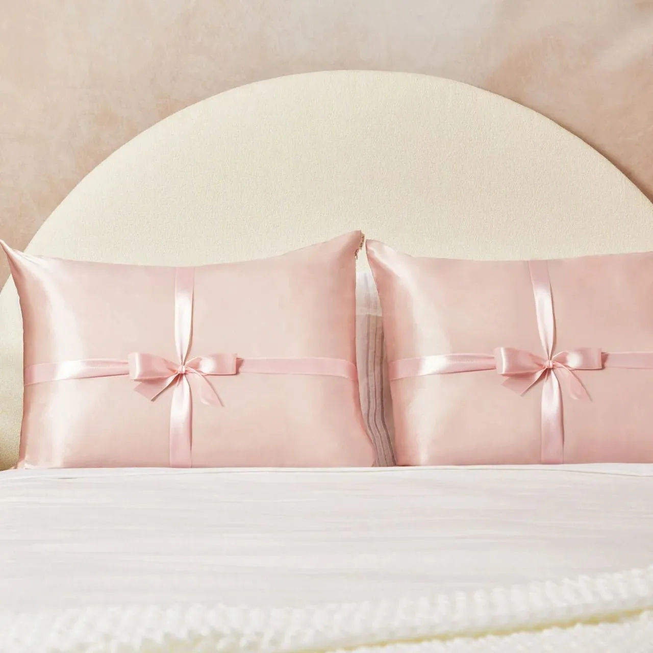 Kitsch: Holiday Standard Pillowcase Set in Blush