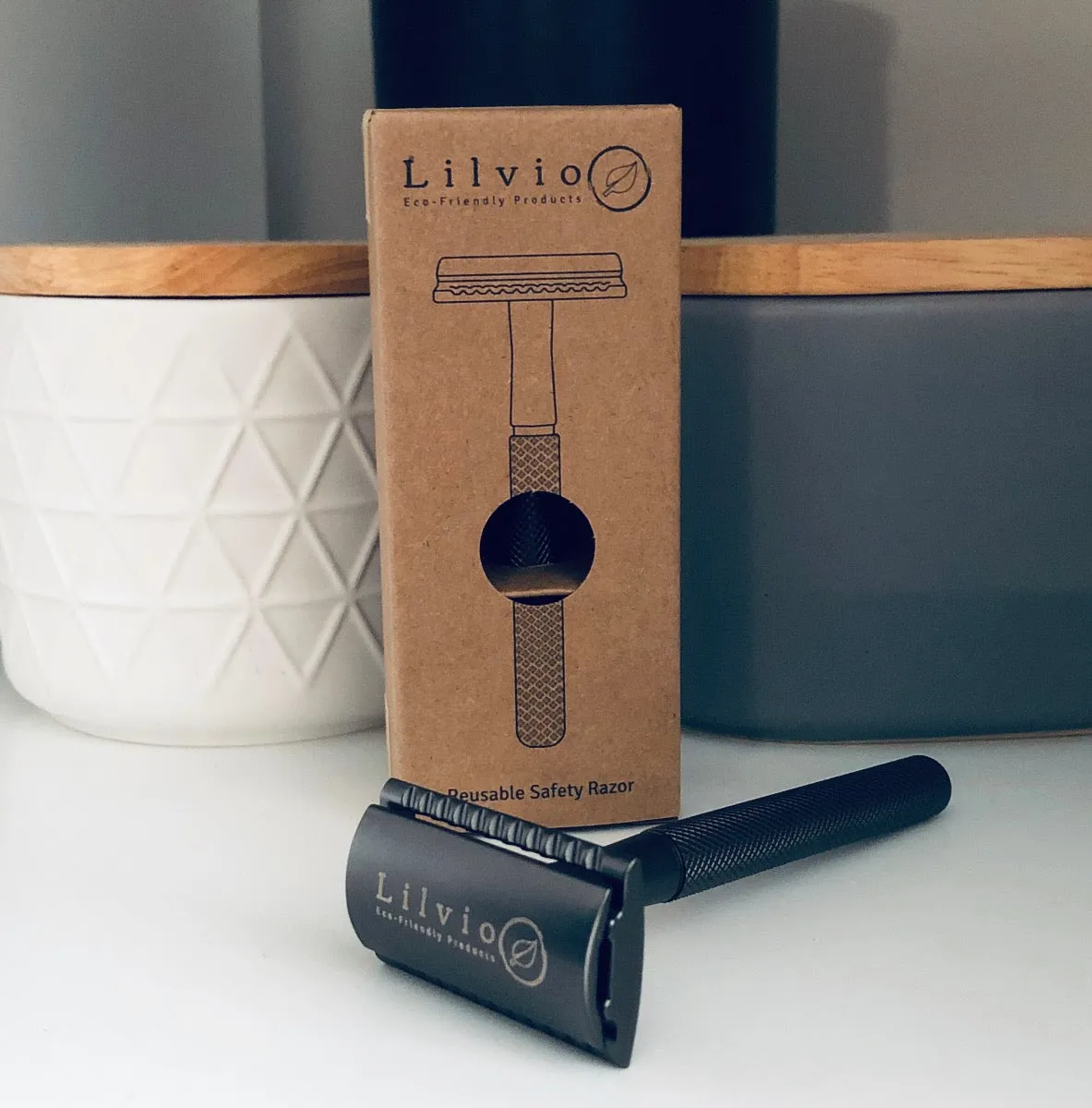 Lilvio Reusable Safety Razor, Choose From 10 Colours