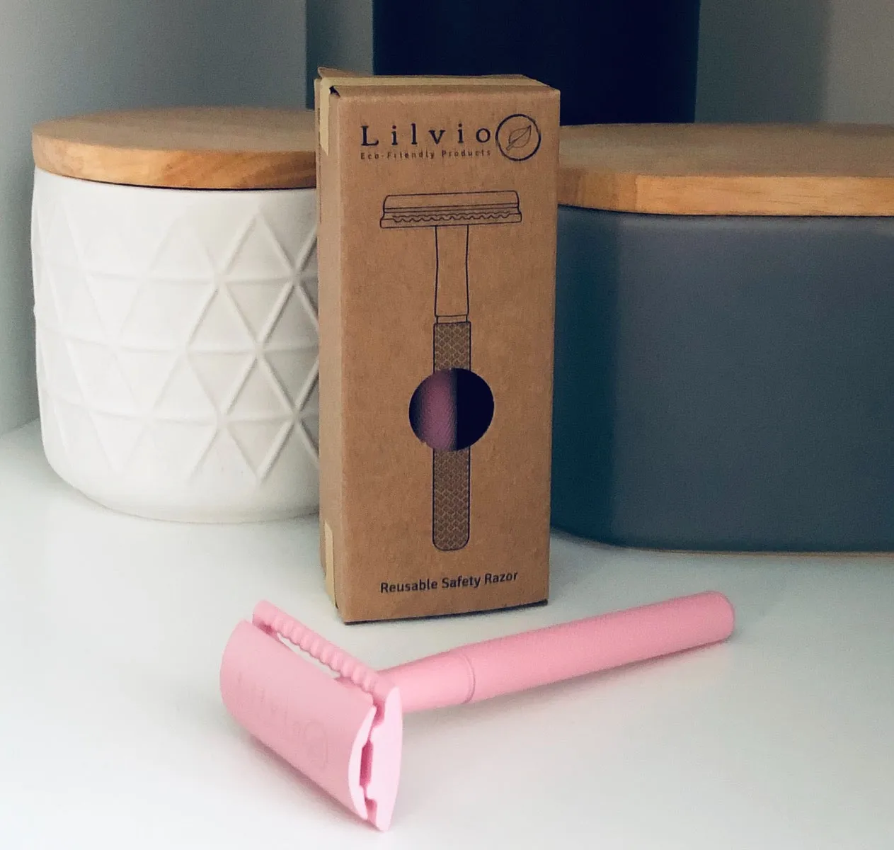 Lilvio Reusable Safety Razor, Choose From 10 Colours