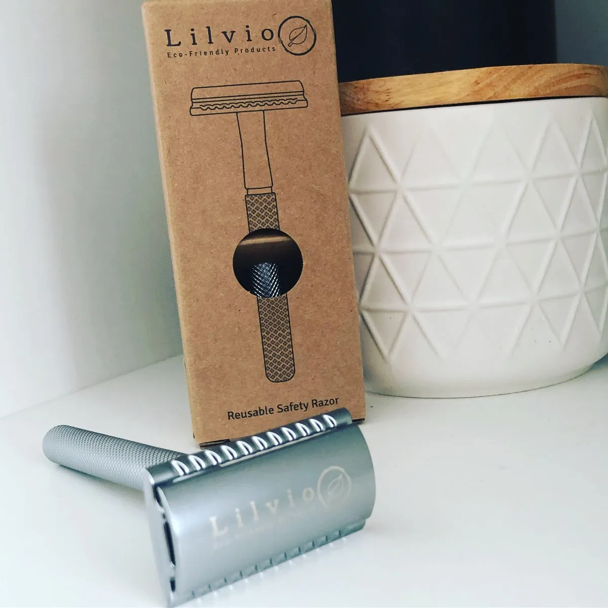 Lilvio Reusable Safety Razor, Choose From 10 Colours