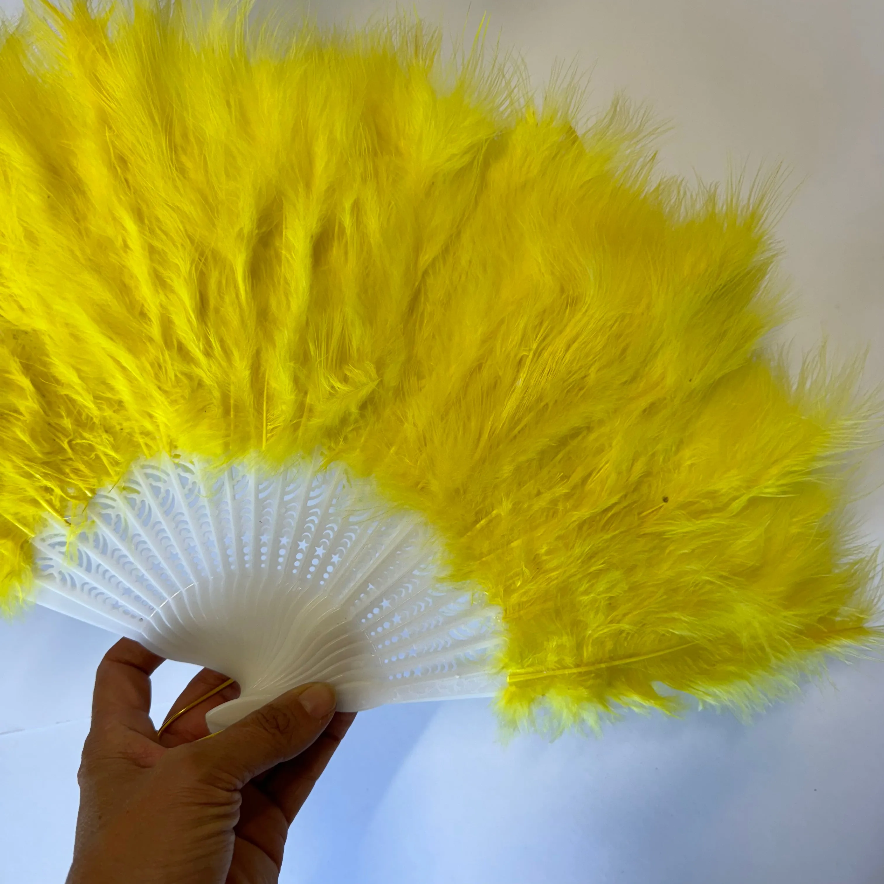 Marabou Large Deluxe Dainty Feather Fan - Yellow (Style 1)