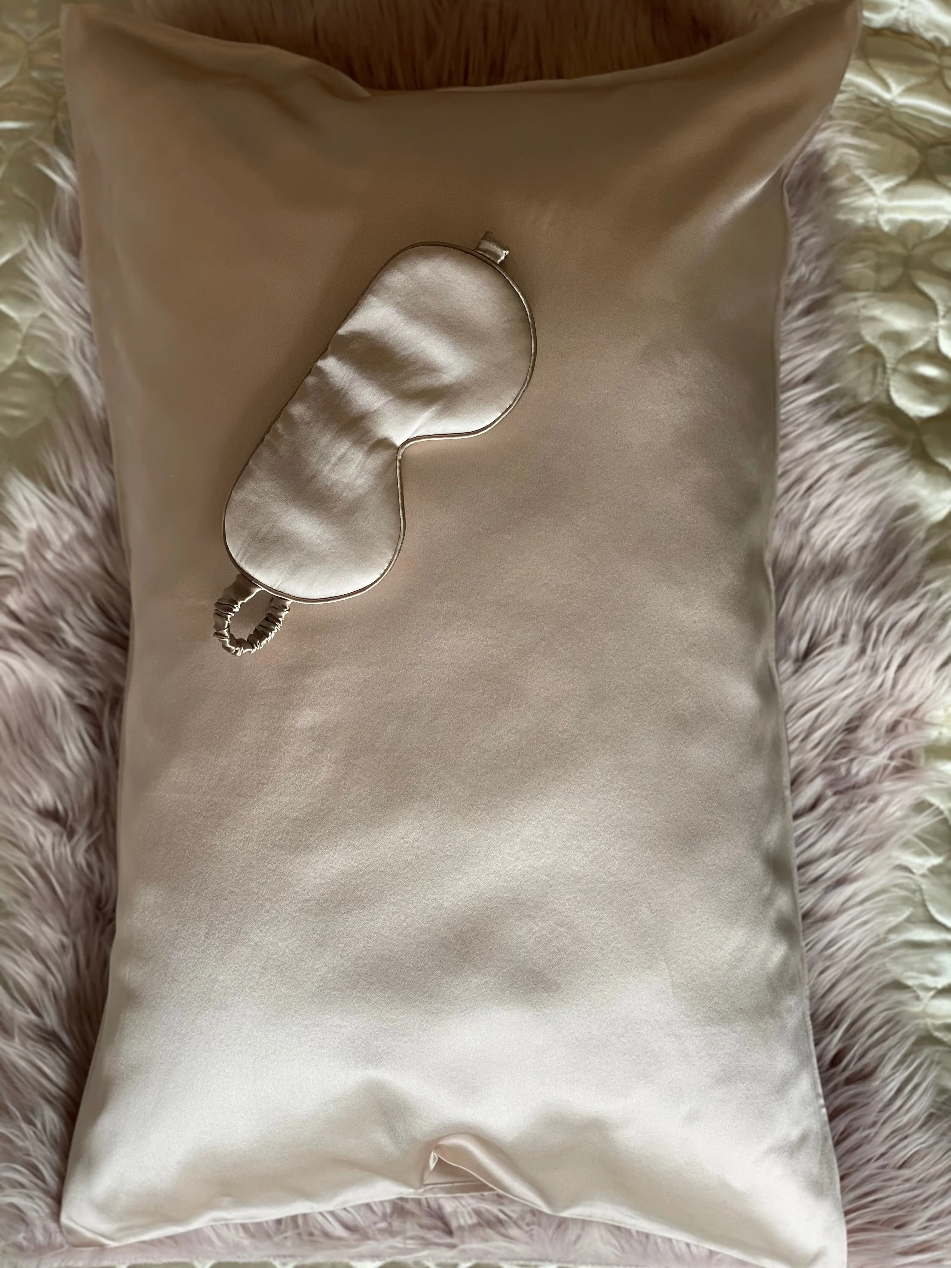 Silk Pillow Case Cream 22MM