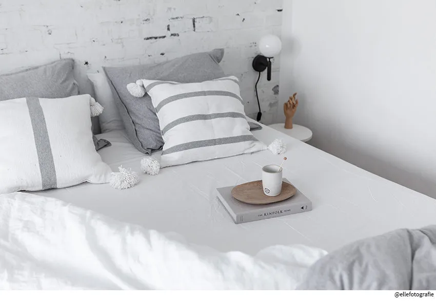 STOCKHOLM | Double flat sheet / Top sheet | 270x270cm / 106x106" | Crispy white