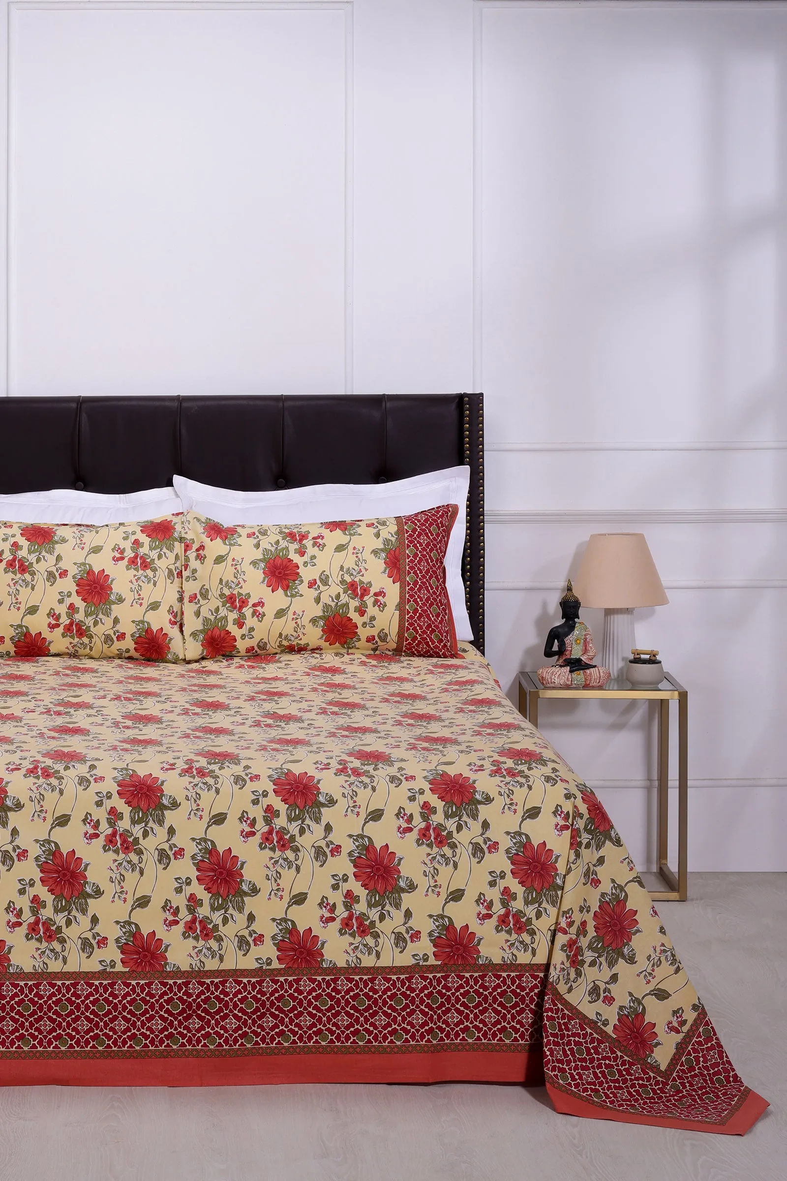 Suhana Lily Dreams Red Cotton Bedsheet