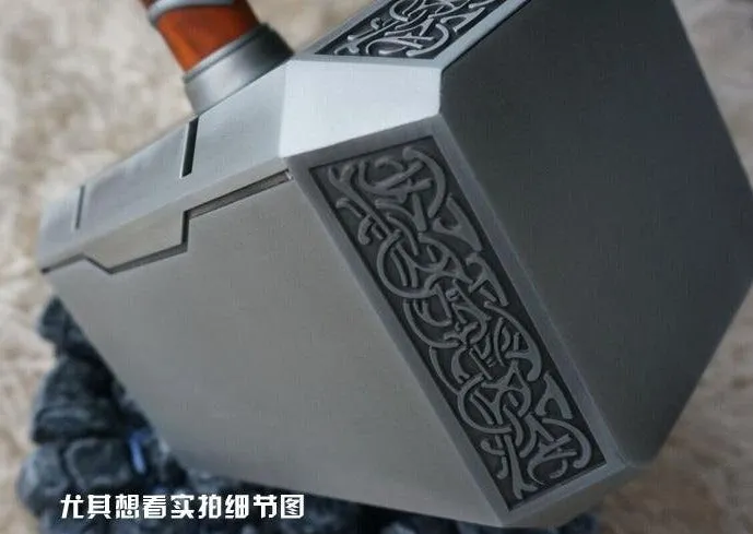 Thor Metallic Hammer 1:1