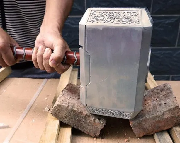 Thor Metallic Hammer 1:1